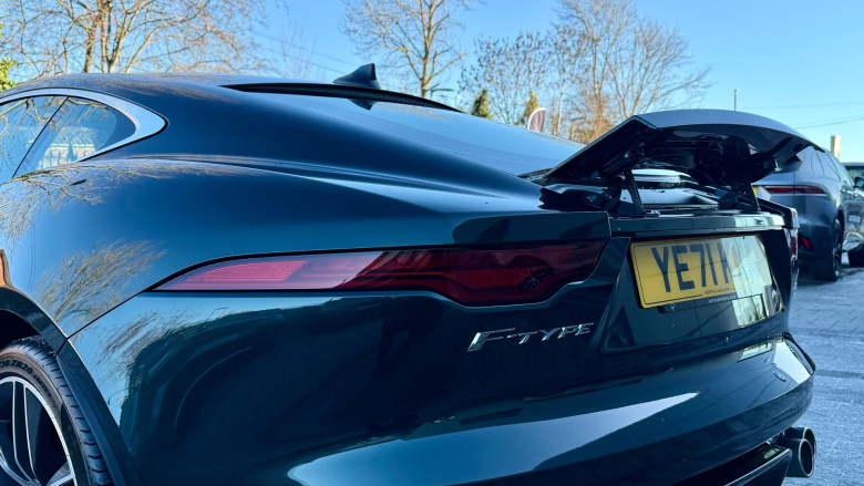 Jaguar F-Type 5.0 P450 Supercharged V8 R-Dynamic 2dr Auto AWD Petrol Coupe